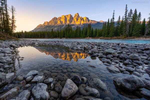 Kanada - Bow River mit Castle Mountain, Banff NP